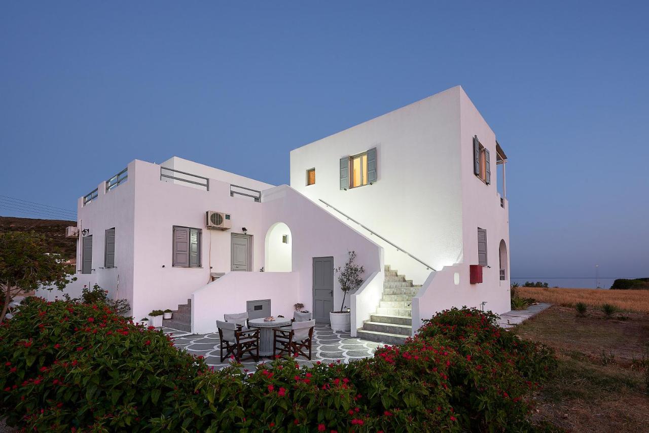 Muses Rooms Milos Provatas Екстер'єр фото