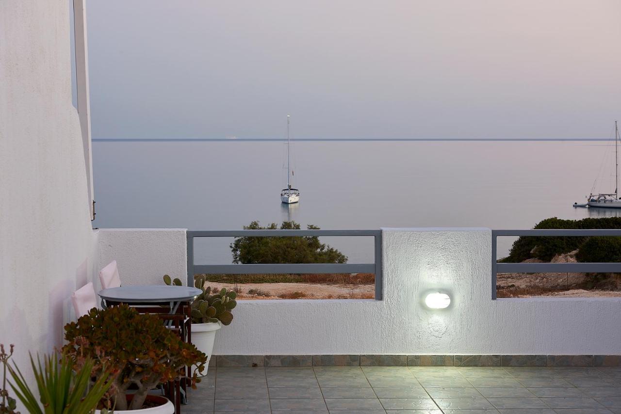 Muses Rooms Milos Provatas Екстер'єр фото