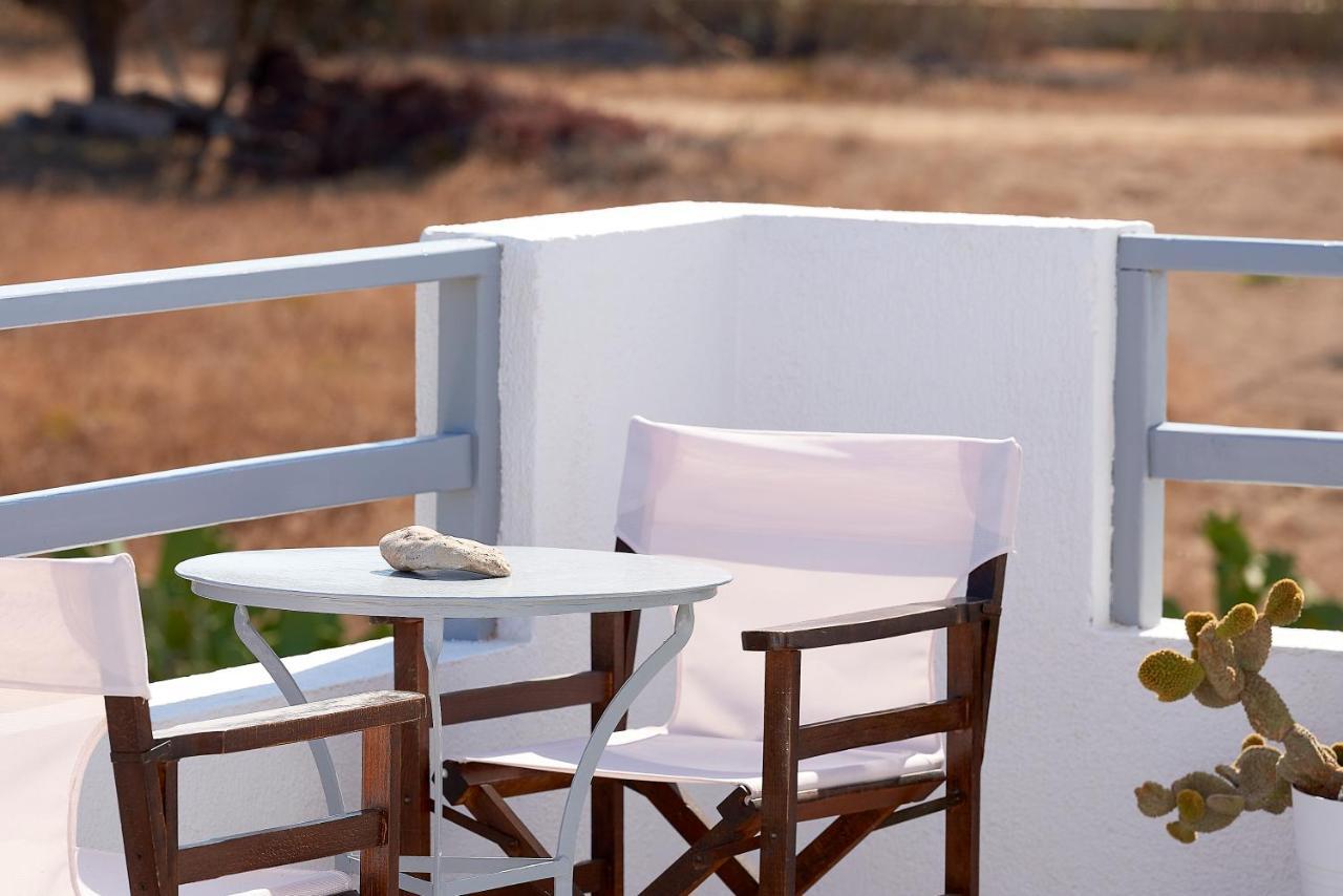 Muses Rooms Milos Provatas Екстер'єр фото